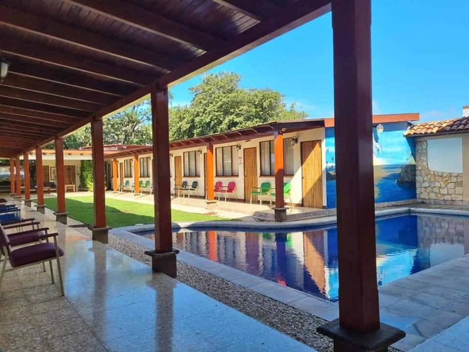 Hotel La Siesta Liberia Exteriör bild