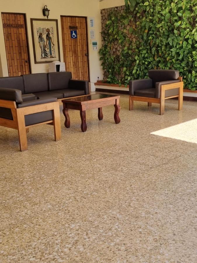Hotel La Siesta Liberia Exteriör bild